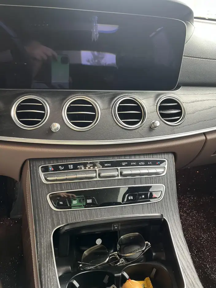 Mercedes-Benz E-Class 2022 Model E 300 L Luxury Model Sports sedan – фото 8