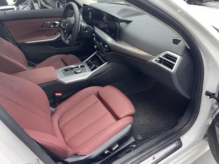 BMW 3 Series 2025 Model 330Li M Sports Night Set – фото 8
