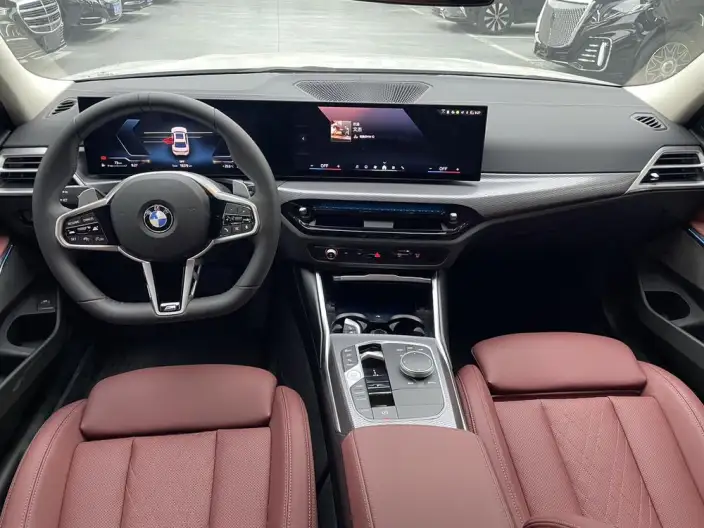 BMW 3 Series 2025 Model 330Li M Sports Night Set – фото 10