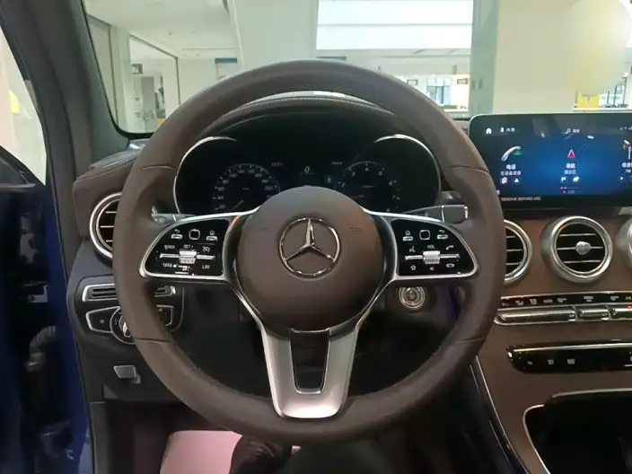 Mercedes-Benz GLC 2022 Model GLC 300 L 4MATIC Dynamic Model Collector Edition – фото 8
