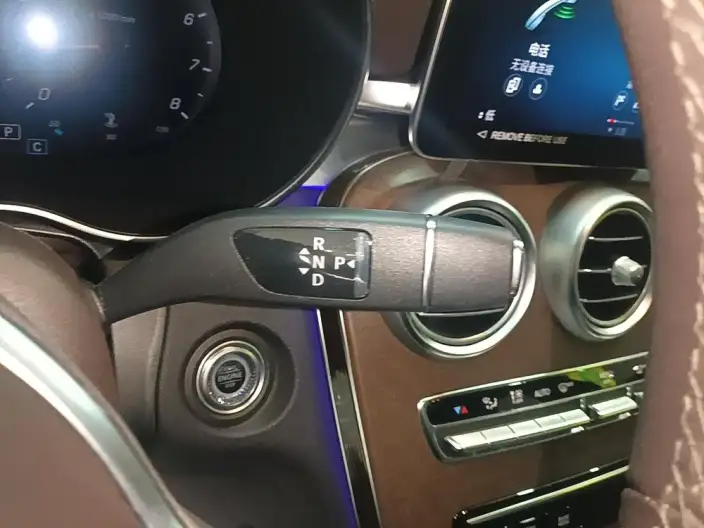 Mercedes-Benz GLC 2022 Model GLC 300 L 4MATIC Dynamic Model Collector Edition – фото 9