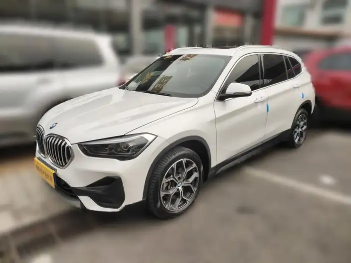 BMW X1 2022 Model sDrive25Li Leading Model – фото 1