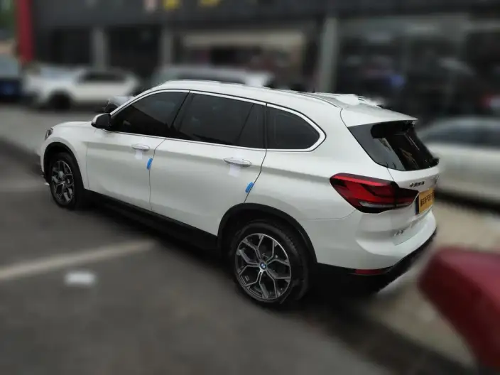 BMW X1 2022 Model sDrive25Li Leading Model – фото 3