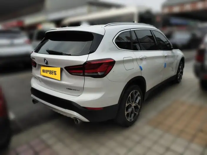 BMW X1 2022 Model sDrive25Li Leading Model – фото 4