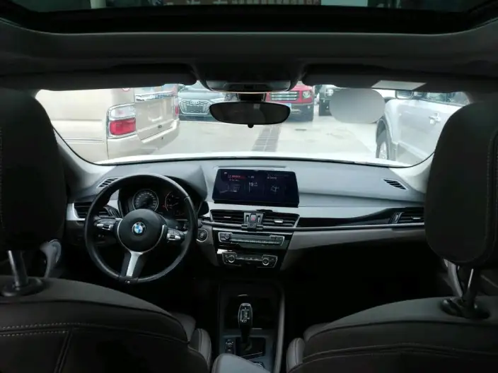 BMW X1 2022 Model sDrive25Li Leading Model – фото 6
