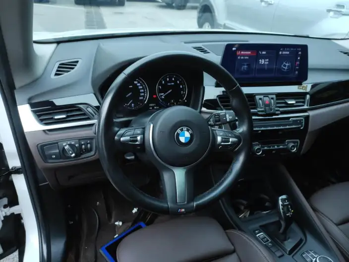 BMW X1 2022 Model sDrive25Li Leading Model – фото 8