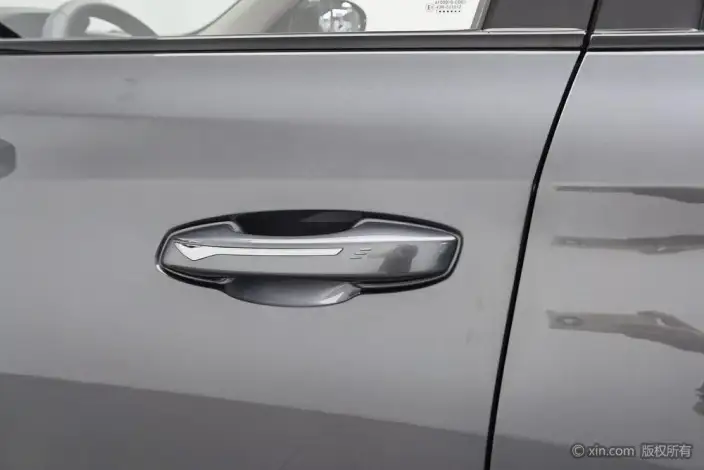 Changan CS75 PLUS 2022 Model 1.5T Automatic Luxury Model – фото 9