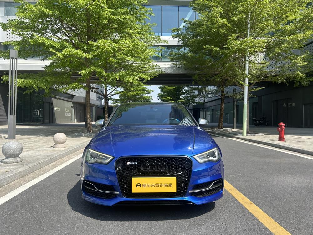 Audi S3 2015 модификация S3 2.0T Limousine – фото 2