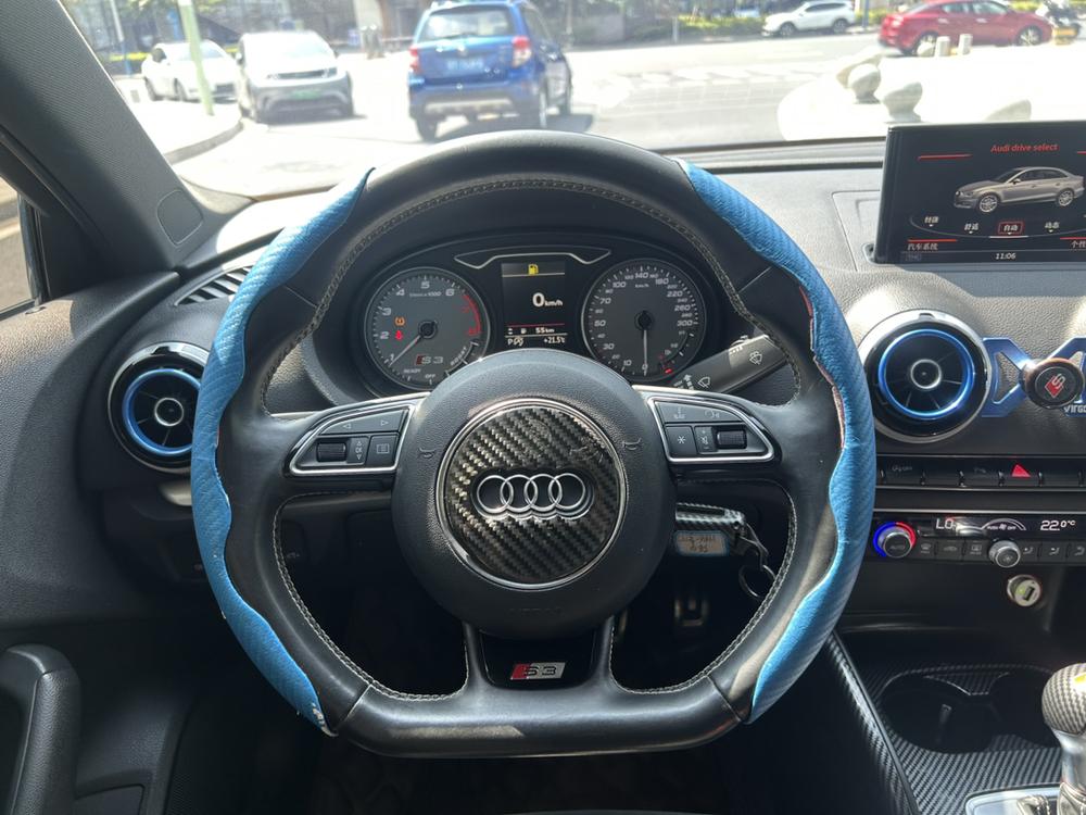 Audi S3 2015 модификация S3 2.0T Limousine – фото 14