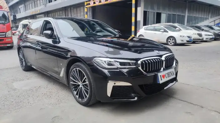 BMW 5 Series 2023 Model Facelift 530Li Leading Model M Sports Set – фото 3