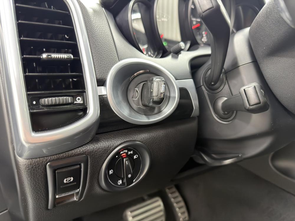 Porsche Cayenne 2011 Cayenne 3.0T – фото 12