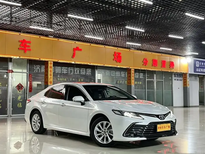 Toyota Camry 2023 Model 2.0GVP Leading version – фото 3