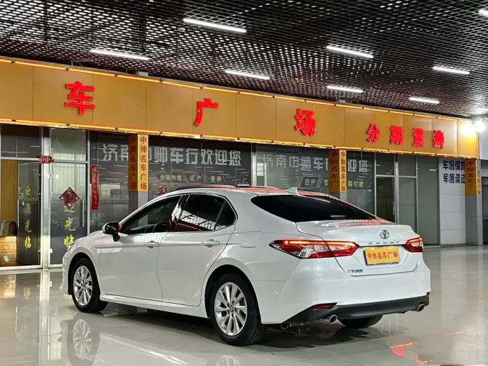Toyota Camry 2023 Model 2.0GVP Leading version – фото 4