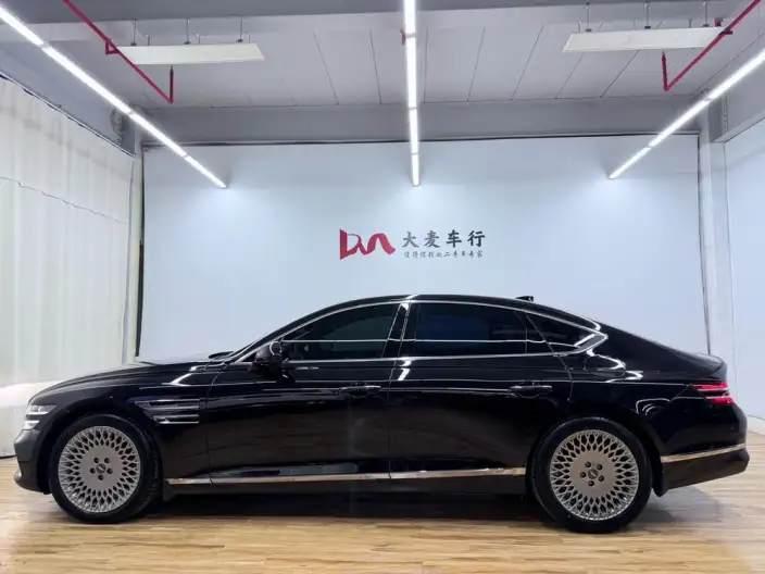Genesis G80 2023 Model 2.5T 4WD Ultimate Edition