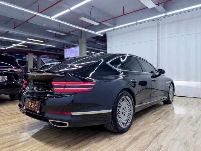 Genesis G80 2023 Model 2.5T 4WD Ultimate Edition – фото 7