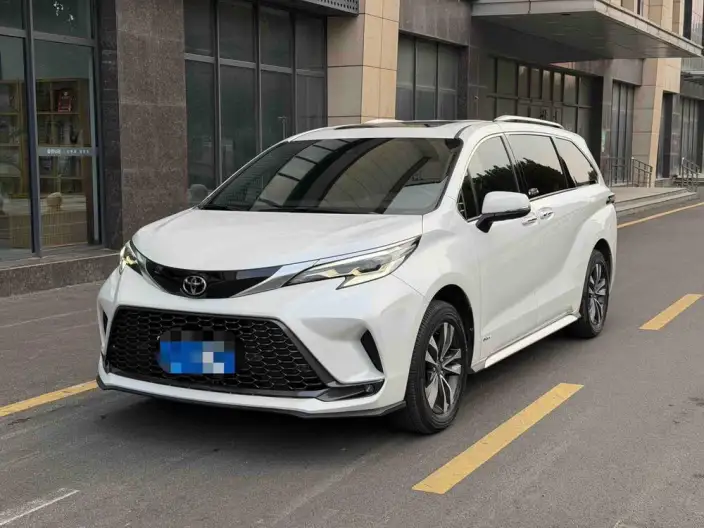 Granvia 2024 Model Intelligent Hybrid 2.5L 4WD Noble PLUS Edition – фото 1