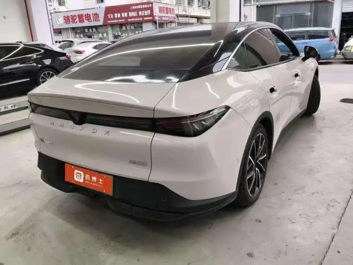 Arcfox α-S 5 2024 Model 560MAX 185kW