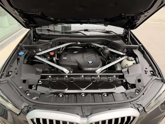 BMW X5 2025 Model xDrive30Li Exclusive Model M Sports Night Set – фото 6