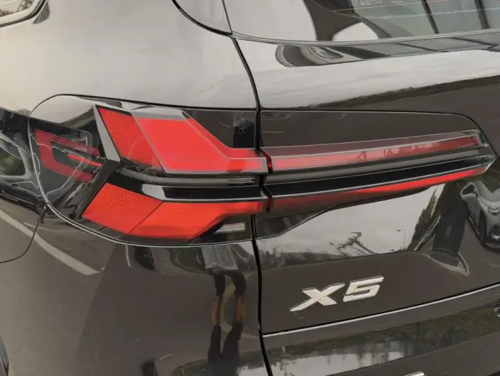 BMW X5 2025 Model xDrive30Li Exclusive Model M Sports Night Set – фото 8