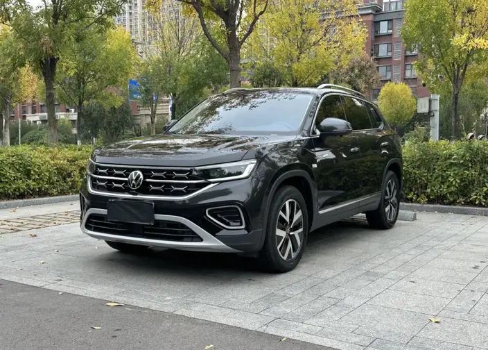 Volkswagen Tayron 2023 Model 280TSI 2WD Luxury Plus Advanced version – фото 1