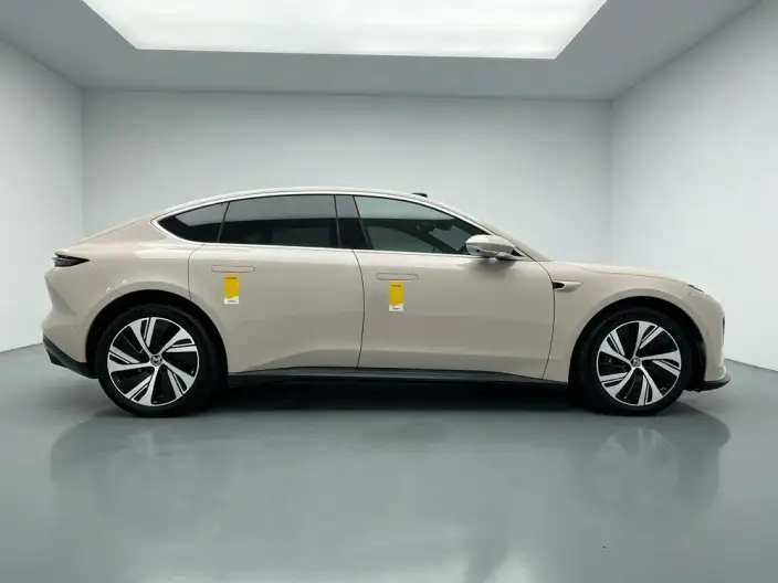 NIO ET5 2022 Model 75kWh – фото 8