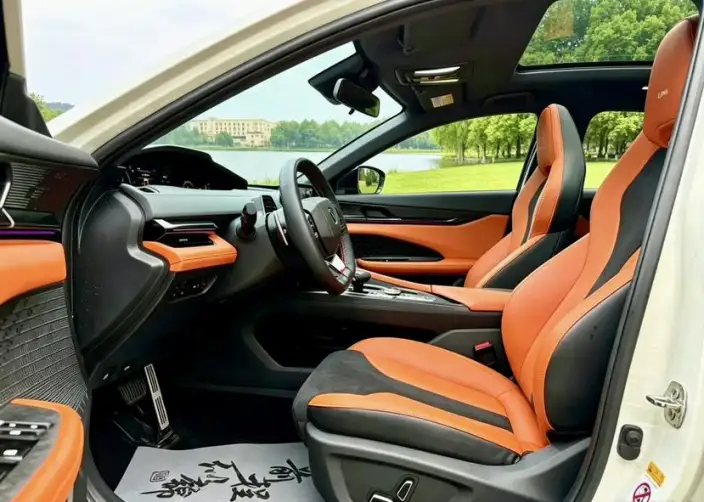 Changan UNI-V 2023 Model 1.5T Sports Edition – фото 9