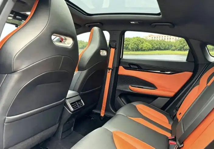 Changan UNI-V 2023 Model 1.5T Sports Edition – фото 10