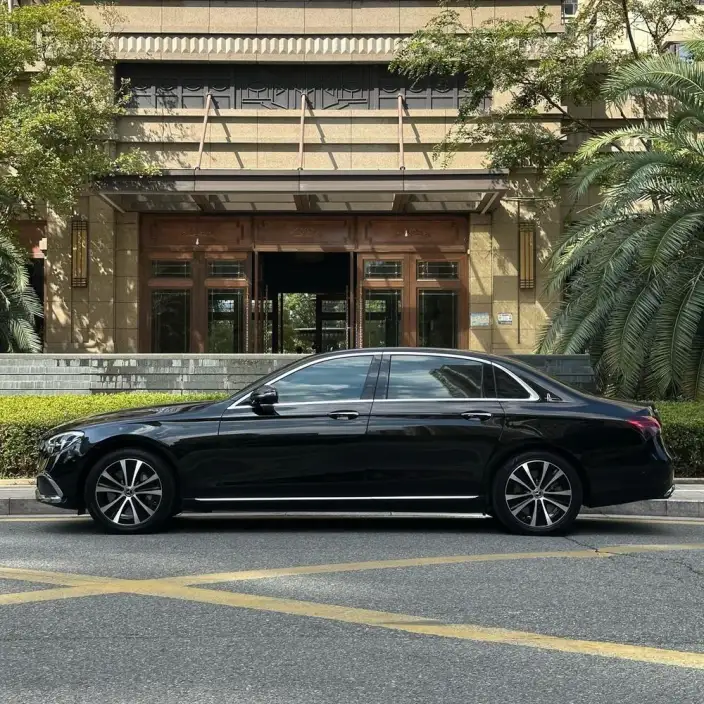 Mercedes-Benz E-Class PHEV 2022 Model Facelift E 350 e L Sports sedan – фото 3