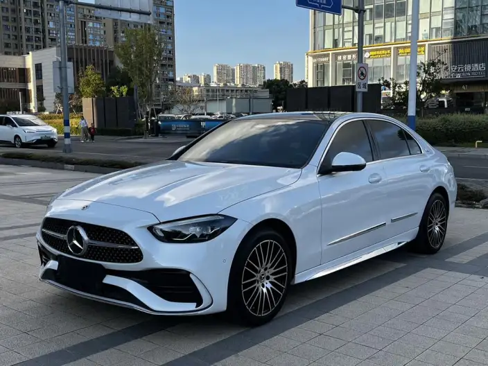Mercedes-Benz C-Class 2024 Model C 260 L Sports Edition – фото 1