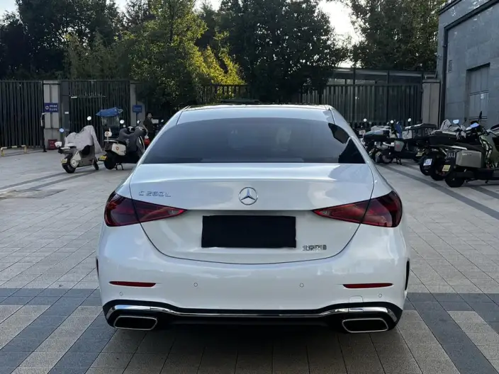 Mercedes-Benz C-Class 2024 Model C 260 L Sports Edition – фото 9