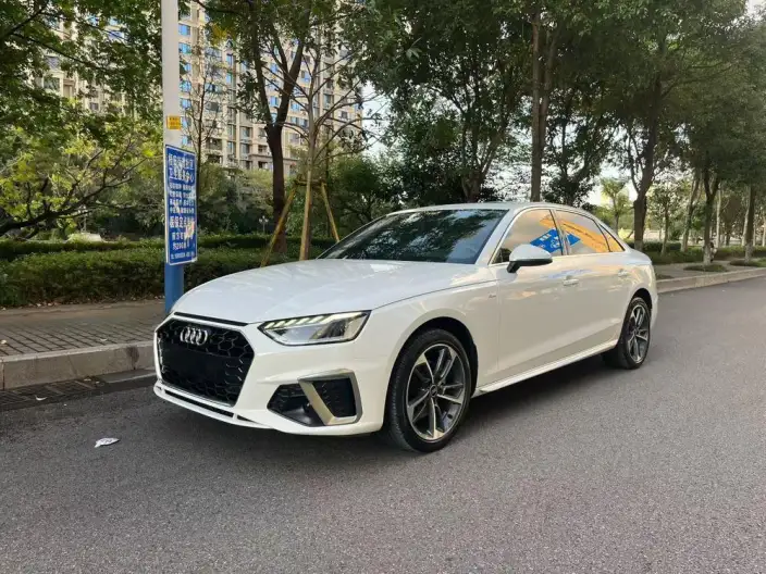 Audi A4 L 2022 Model 40 TFSI Fashion Dynamic Model – фото 1