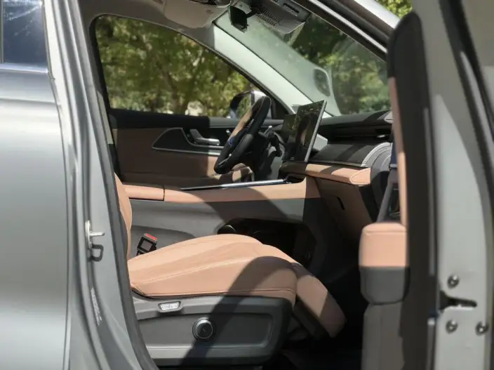 Chery Tiggo 8L 2024 Model 2.0T Automatic Premium Edition – фото 10