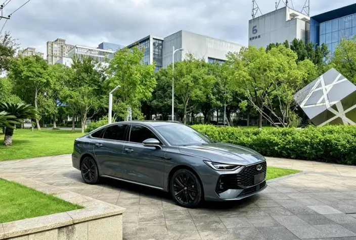 Arrizo 8 PRO 2025 Model 1.6T DCT Luxury Model +
