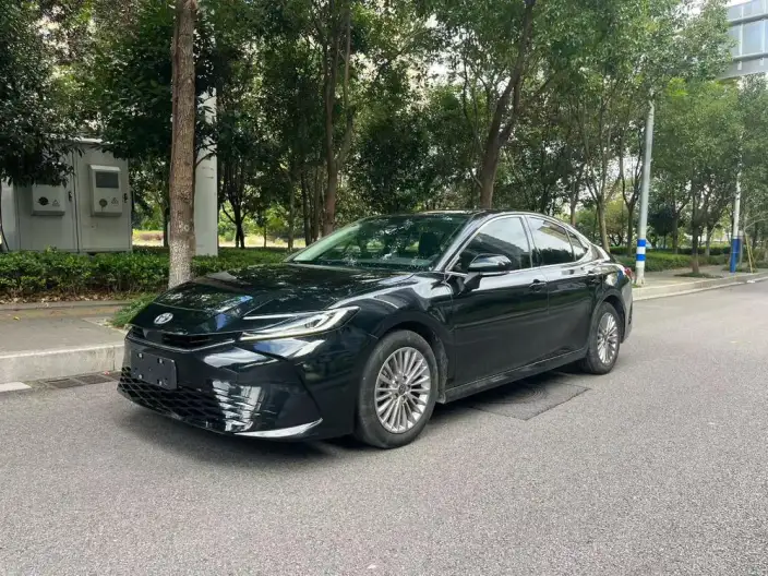 Toyota Camry 2024 Model 2.0E Elite Edition – фото 1