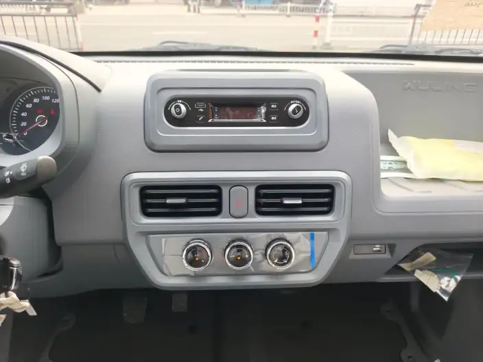 Wuling Yangguang 2026 Model 440km Passenger car Edition Comfort Model 6 seat – фото 9