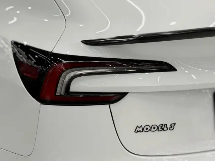 Model 3 2025 Model Facelift Rear-wheel drive version – фото 8