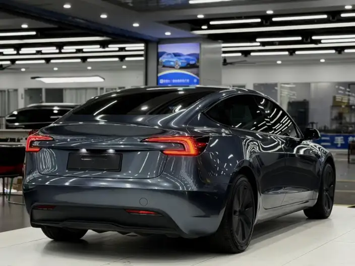 Model 3 2025 Model Rear-wheel drive version – фото 7