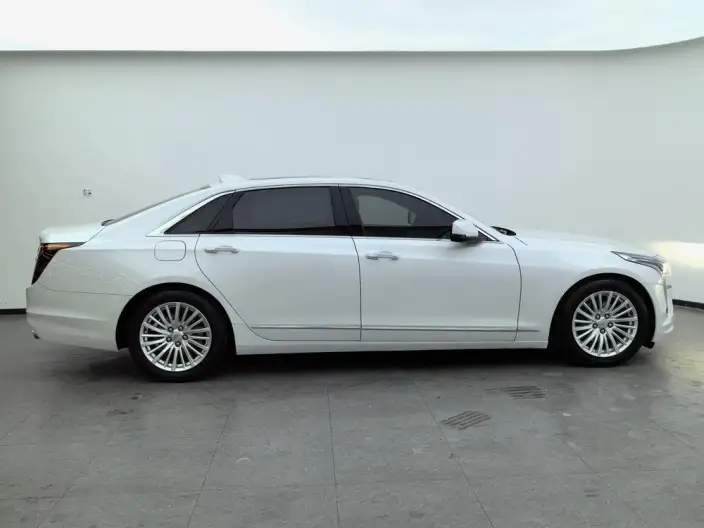 Cadillac CT6 2022 Model 28T Luxury Model – фото 8