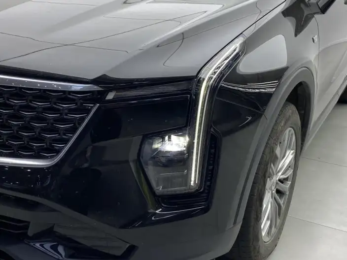 Cadillac XT4 2024 Model 28T 2WD Luxury Model – фото 6