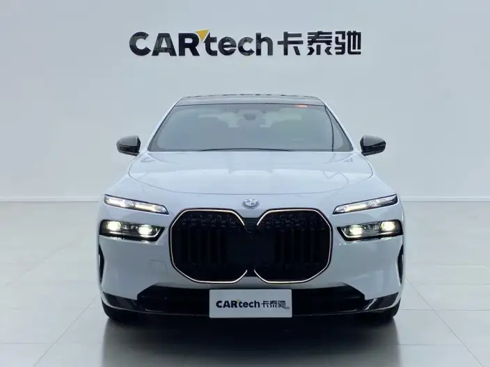 BMW 7 Series 2023 Model 740Li Exclusive Model Luxury Set – фото 2