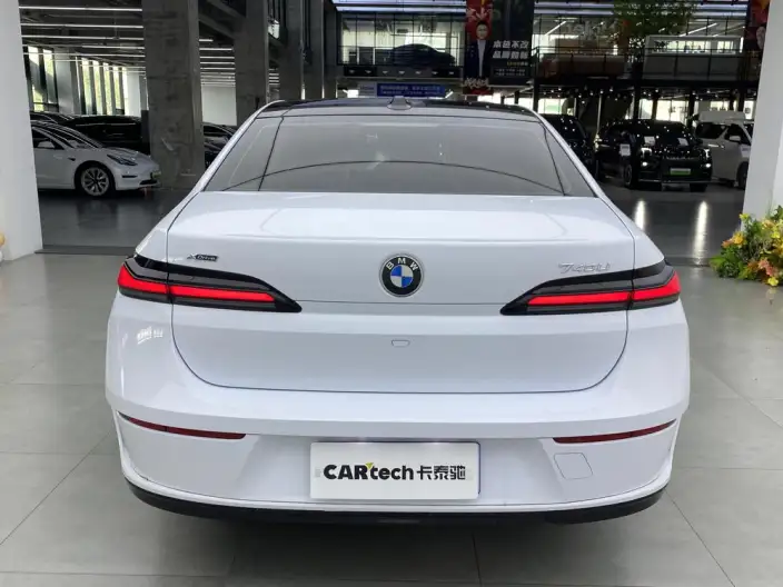 BMW 7 Series 2023 Model 740Li Exclusive Model Luxury Set – фото 3