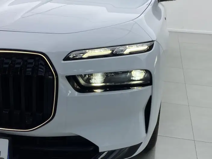 BMW 7 Series 2023 Model 740Li Exclusive Model Luxury Set – фото 5