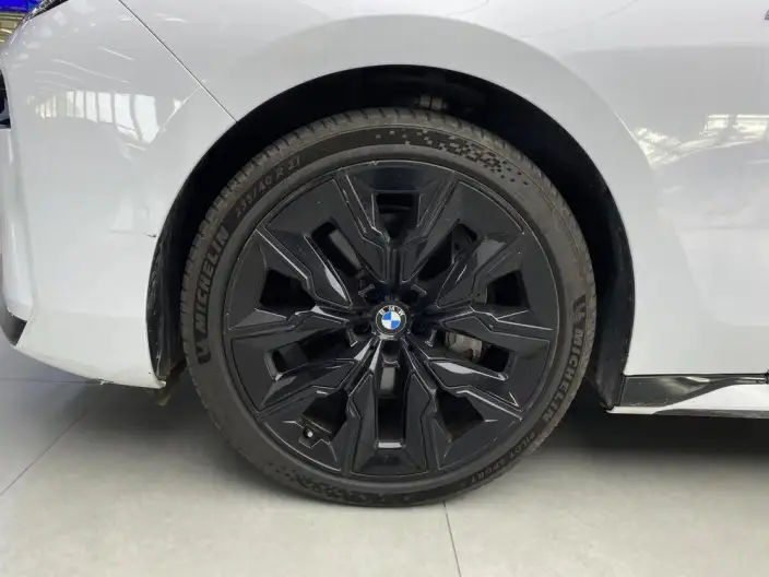 BMW 7 Series 2023 Model 740Li Exclusive Model Luxury Set – фото 7