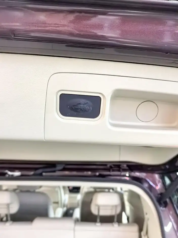 Buick GL8 2022 Model ES Luzun 653T Luxury Model – фото 9