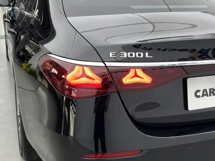 Mercedes-Benz E-Class 2024 Model E 300 L Fashion Model sedan – фото 7