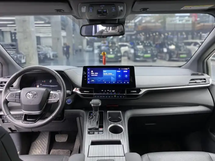 Toyota Sienna 2021 Model 2.5L Hybrid Supreme Edition – фото 9