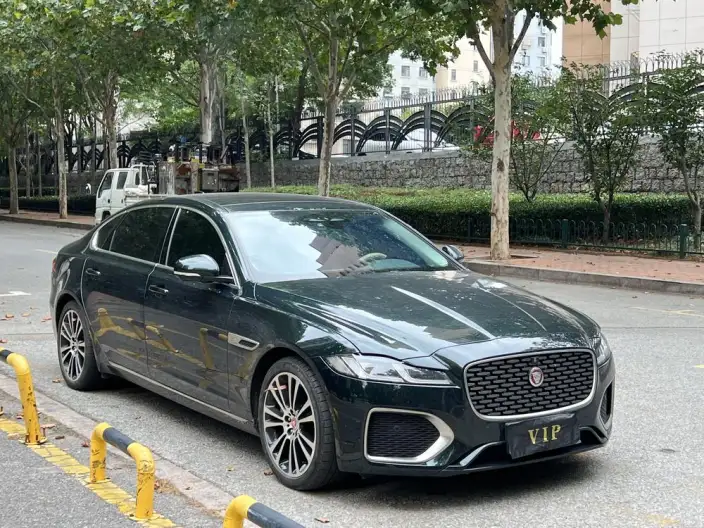 Jaguar XFL 2024 Model 2.0T P250 2WD Exclusive Deluxe Edition
