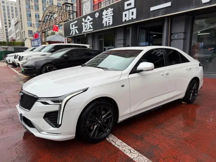 Cadillac CT4 2023 Model 25T Luxury Model – фото 1
