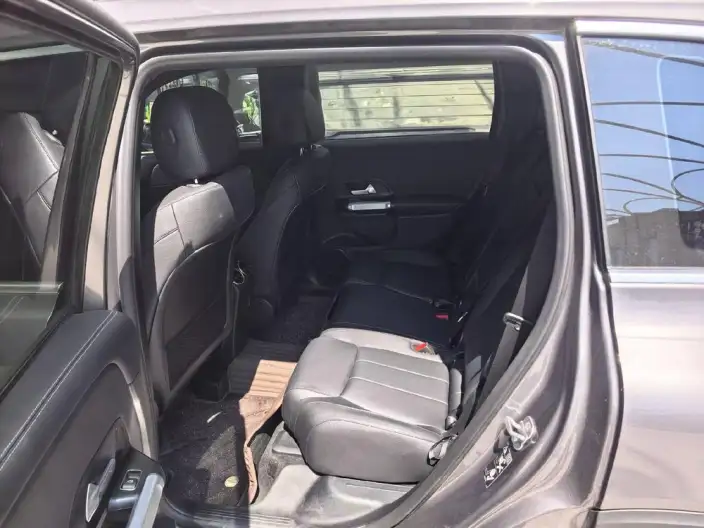 Mercedes-Benz GLB 2024 Model GLB 200 Dynamic Model – фото 9