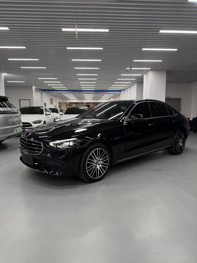 Mercedes-Benz C-Class 2023 C 260 L – фото 1